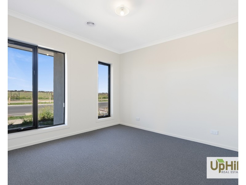 141 Riverland Road, Clyde VIC 3978