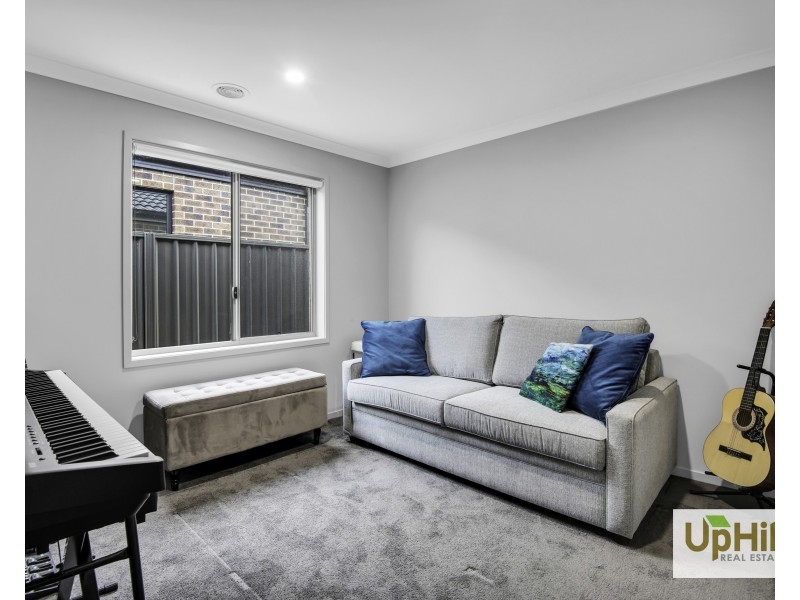 20 Magenta Street, Clyde North VIC 3978