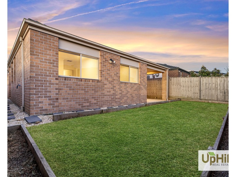 7 Fuji Street, Clyde North VIC 3978