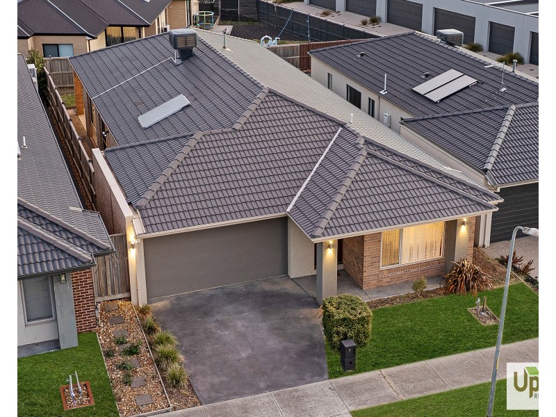 7 Fuji Street, Clyde North VIC 3978