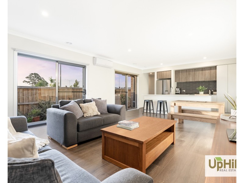 5 Tadpole Lane, Clyde North VIC 3978