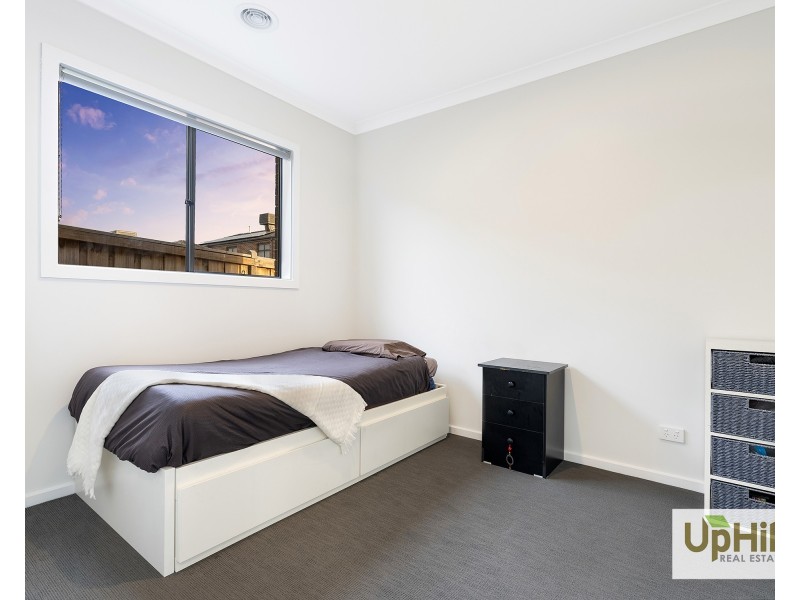 5 Tadpole Lane, Clyde North VIC 3978