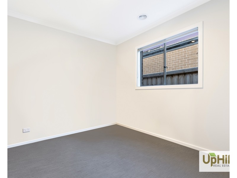 5 Tadpole Lane, Clyde North VIC 3978