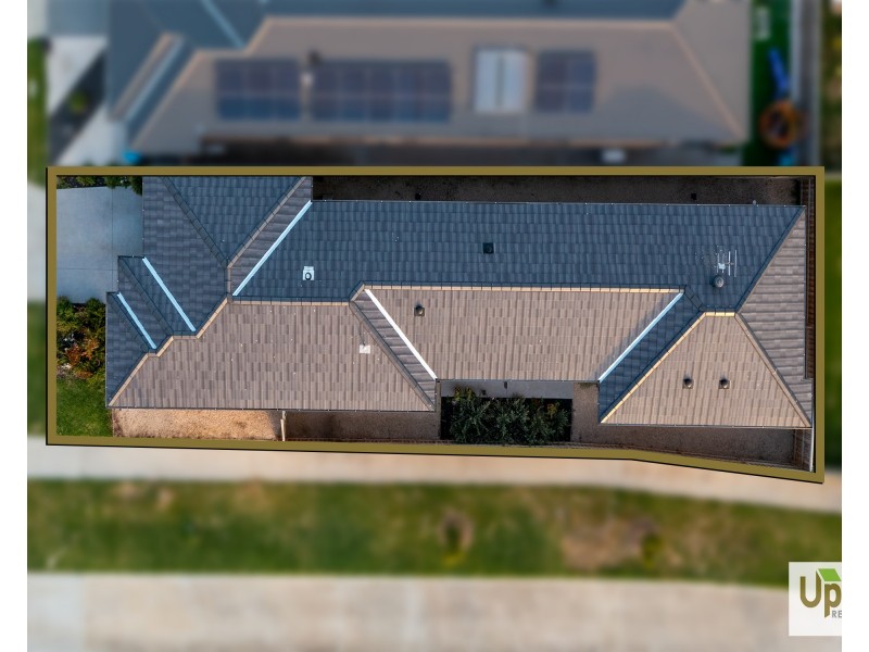 5 Tadpole Lane, Clyde North VIC 3978