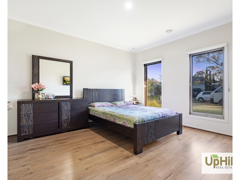 25 Wheelwright Street, Clyde North VIC 3978