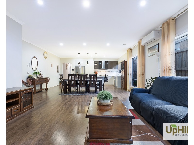 25 Wheelwright Street, Clyde North VIC 3978