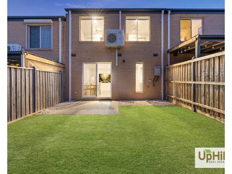 14 Honeybrook Lane, Clyde VIC 3978