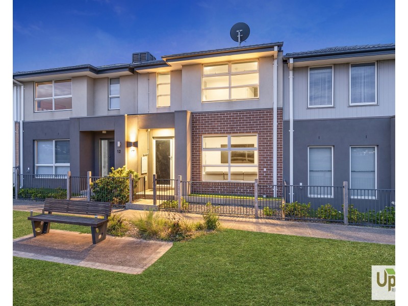 14 Honeybrook Lane, Clyde VIC 3978