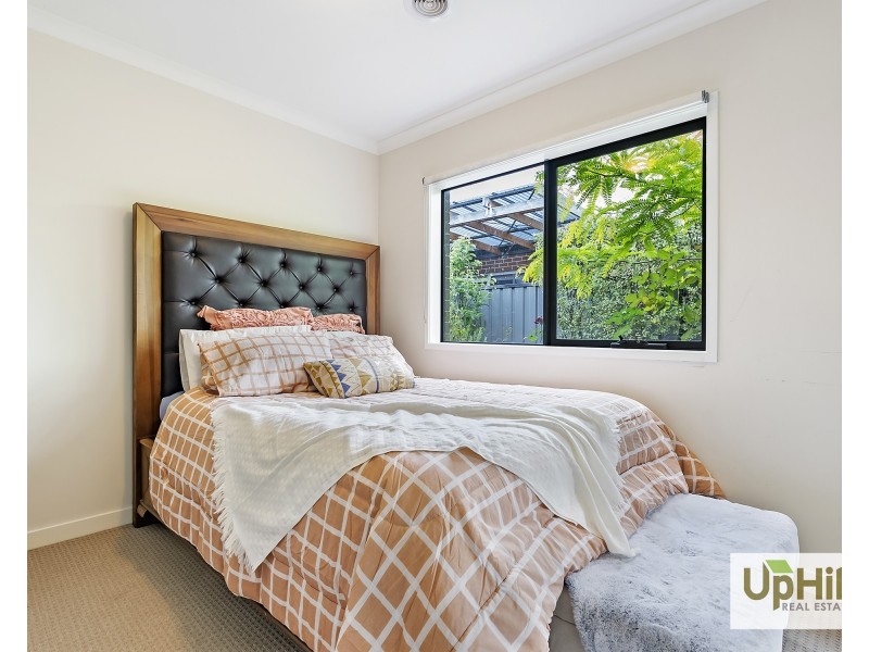 6  Marwedel Avenue, Clyde North VIC 3978