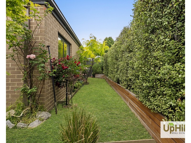 6  Marwedel Avenue, Clyde North VIC 3978