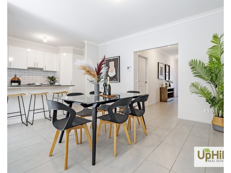 7 Yaralla Circuit, Clyde VIC 3978