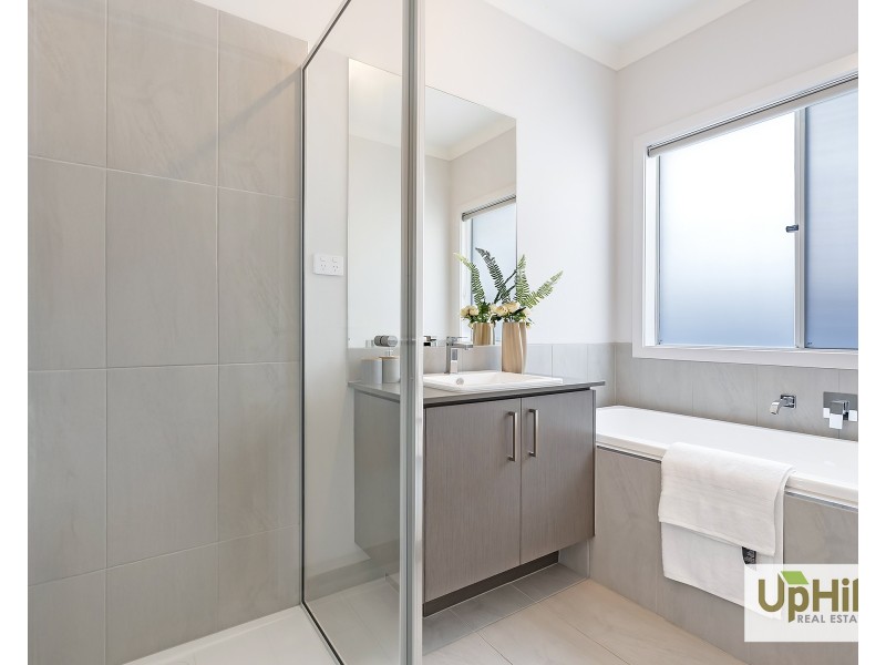 7 Yaralla Circuit, Clyde VIC 3978