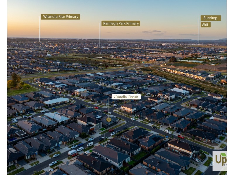 7 Yaralla Circuit, Clyde VIC 3978