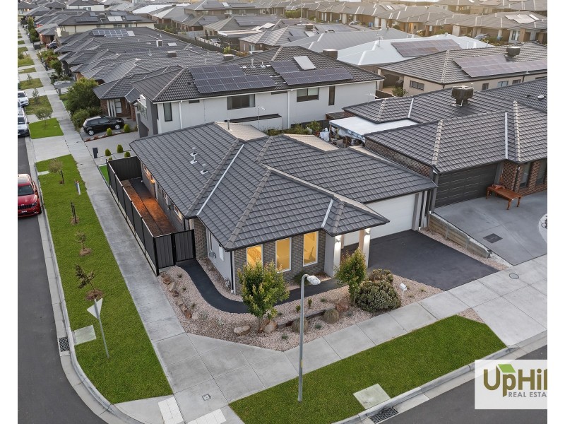 7 Yaralla Circuit, Clyde VIC 3978