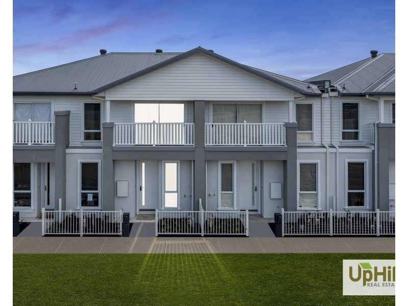 11  San Siro Walk, Berwick VIC 3806