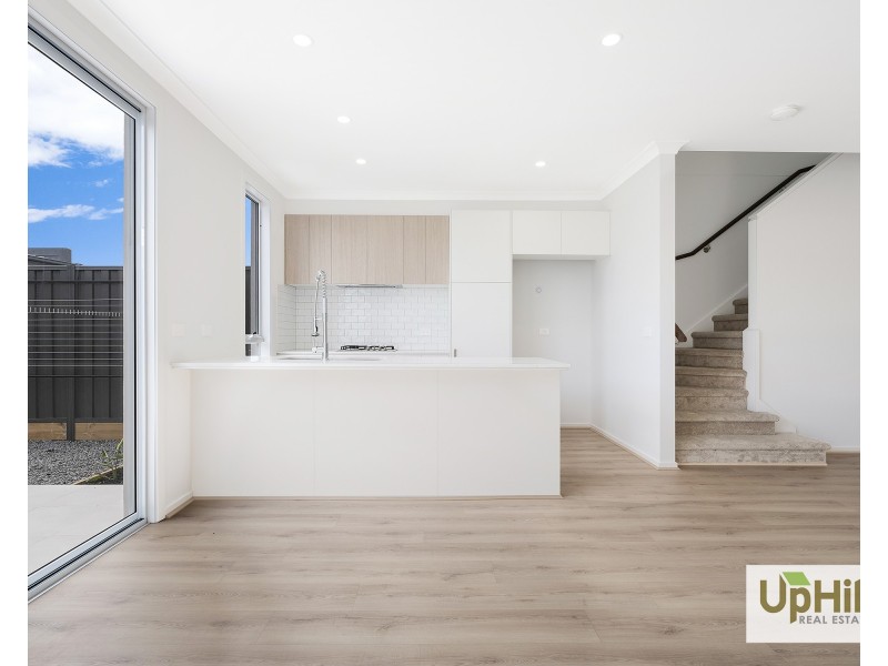 11  San Siro Walk, Berwick VIC 3806