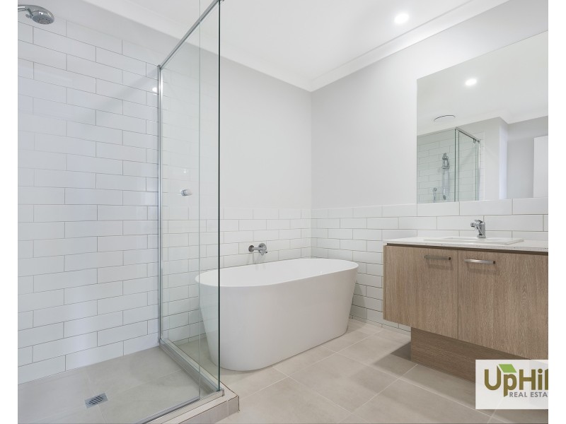 11  San Siro Walk, Berwick VIC 3806