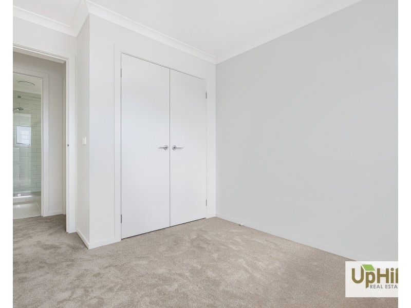 11  San Siro Walk, Berwick VIC 3806