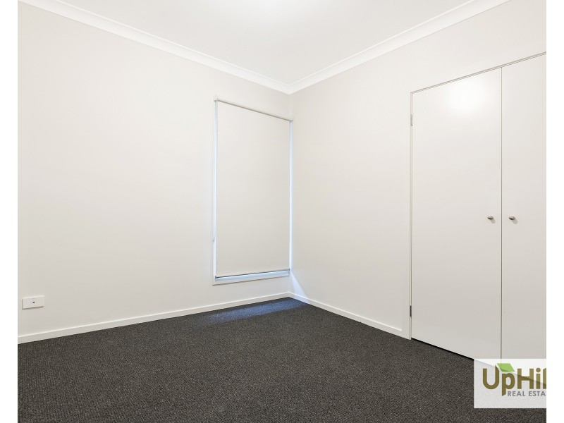 19  Bambusa Way, Clyde North VIC 3978