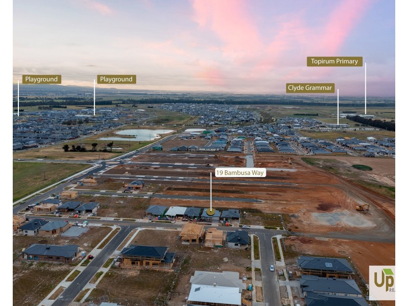 19  Bambusa Way, Clyde North VIC 3978