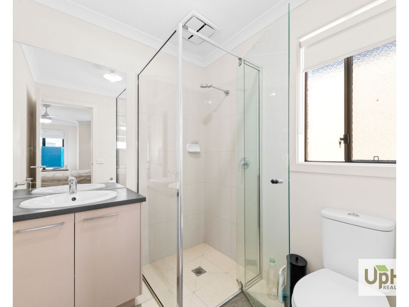 88 Bimberry Circuit, Clyde VIC 3978