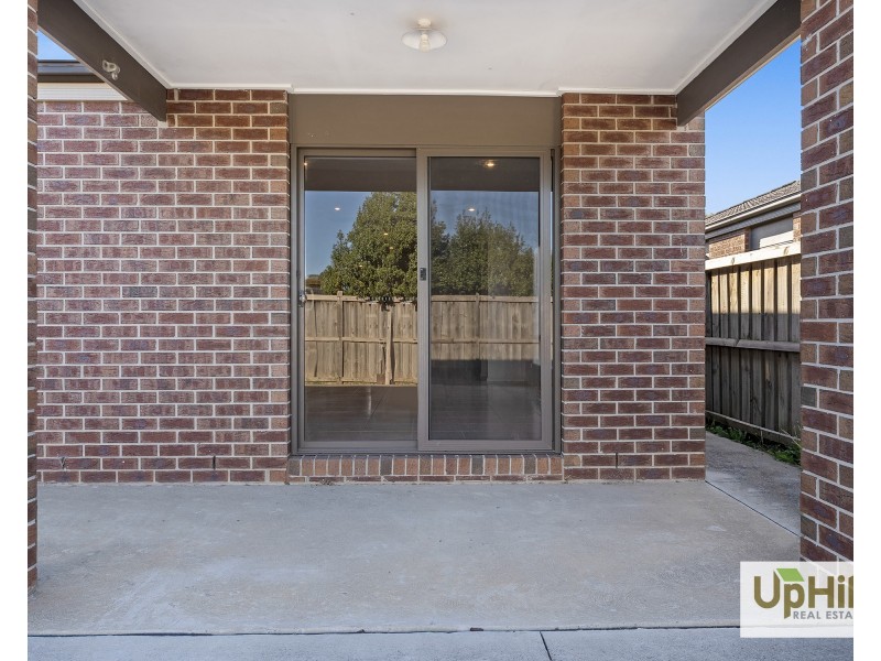 88 Bimberry Circuit, Clyde VIC 3978