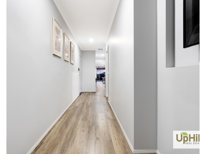 54 Bona Vista Rise, Clyde VIC 3978