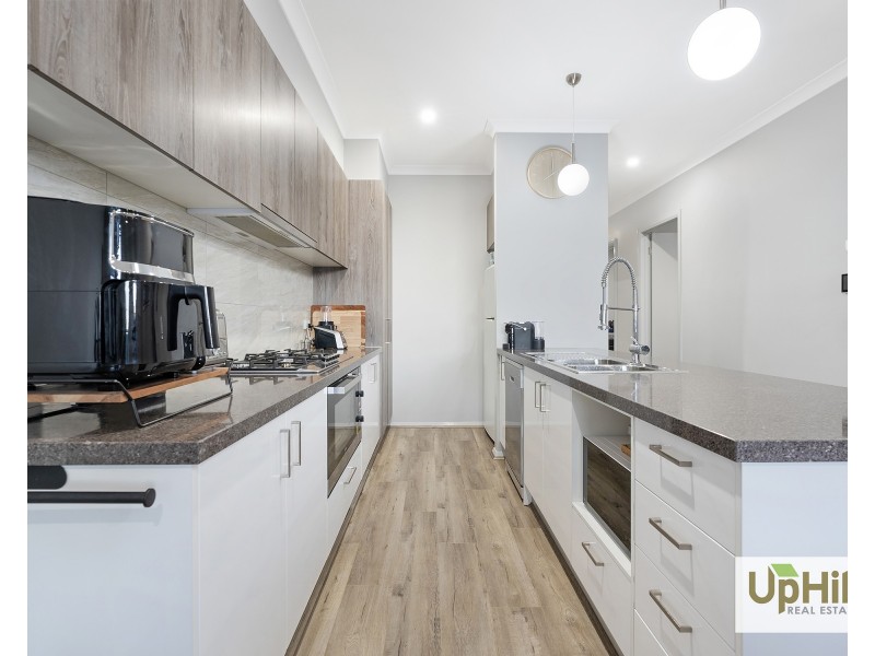 54 Bona Vista Rise, Clyde VIC 3978