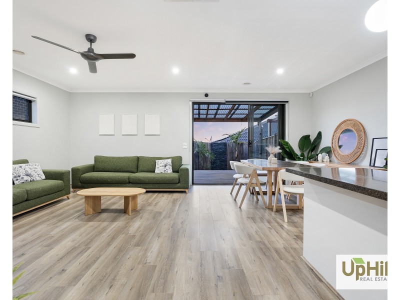 54 Bona Vista Rise, Clyde VIC 3978