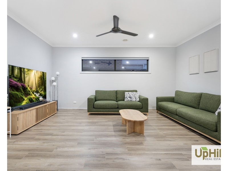 54 Bona Vista Rise, Clyde VIC 3978