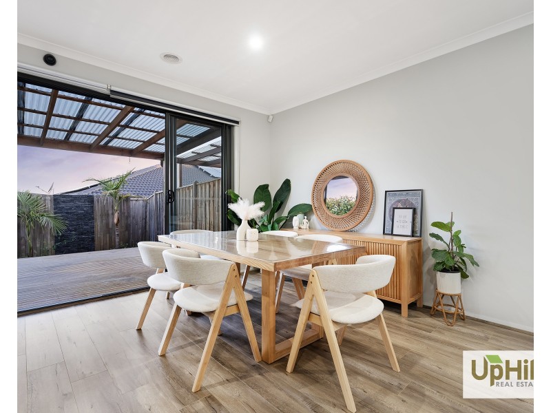 54 Bona Vista Rise, Clyde VIC 3978