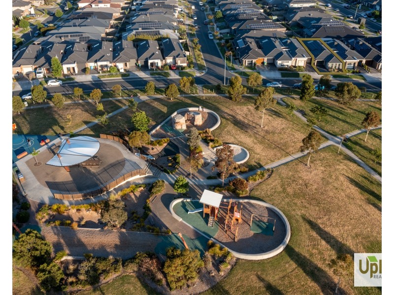 54 Bona Vista Rise, Clyde VIC 3978