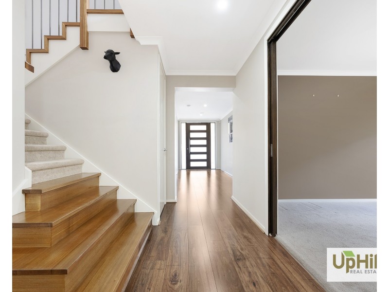 62 Como Parade, Clyde North VIC 3978