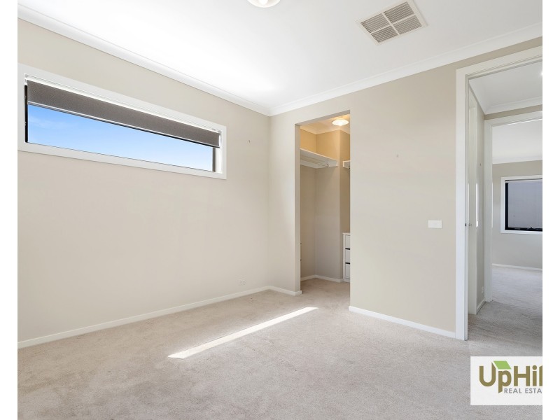 62 Como Parade, Clyde North VIC 3978