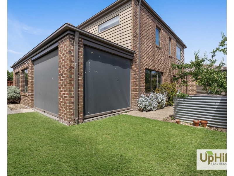 62 Como Parade, Clyde North VIC 3978