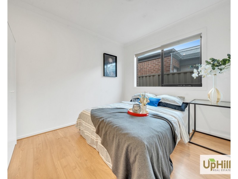 10 Rupert Street, Cranbourne East VIC 3977