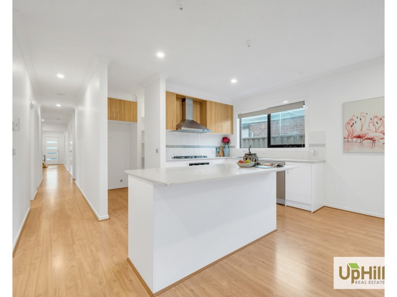 10 Rupert Street, Cranbourne East VIC 3977