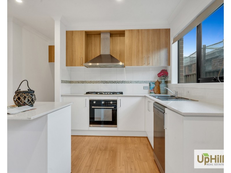 10 Rupert Street, Cranbourne East VIC 3977