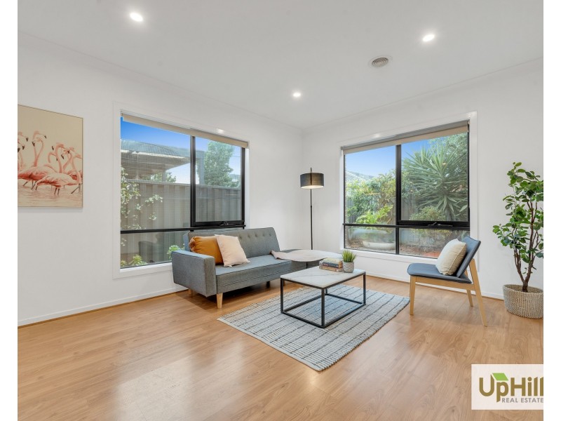 10 Rupert Street, Cranbourne East VIC 3977