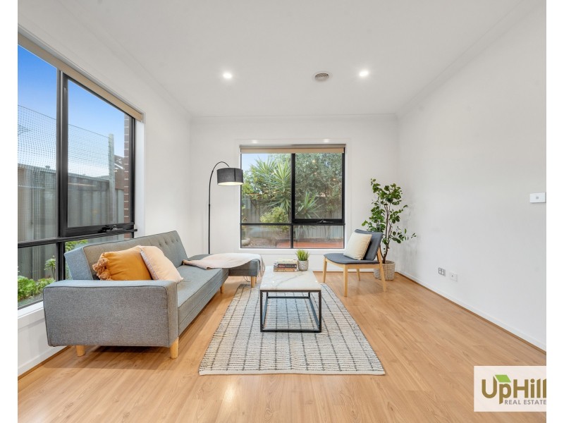 10 Rupert Street, Cranbourne East VIC 3977