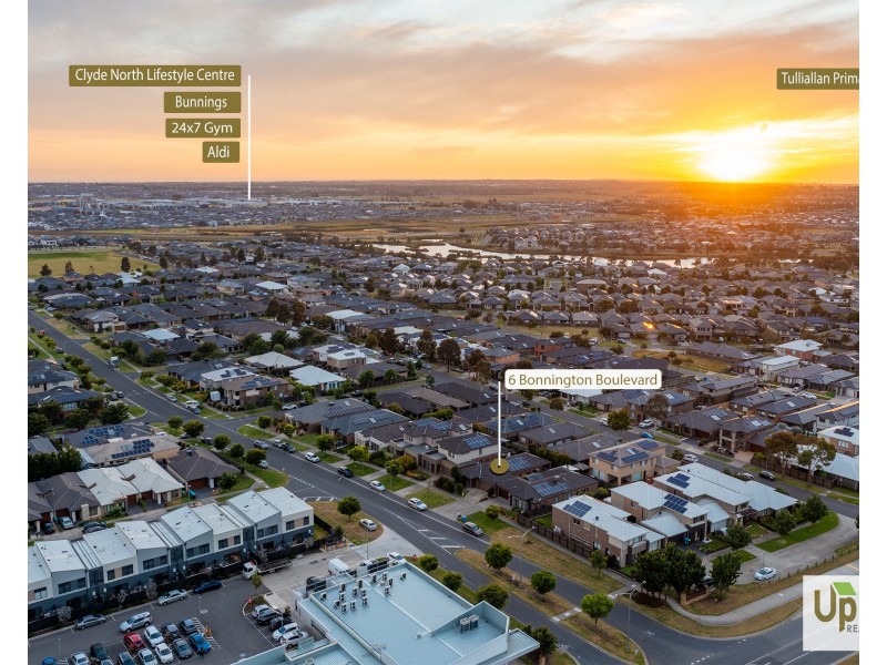 6 Bonnington Boulevard, Clyde North VIC 3978