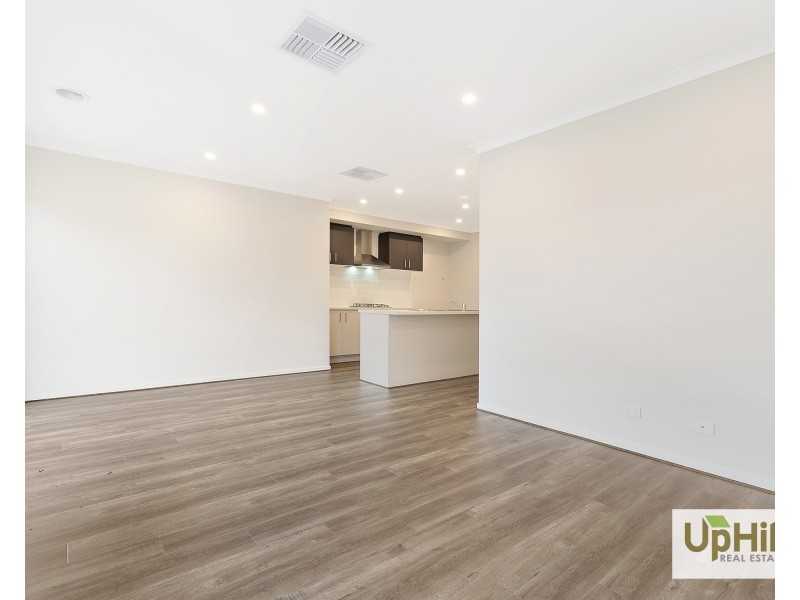 16 Taranto Street, Clyde VIC 3978