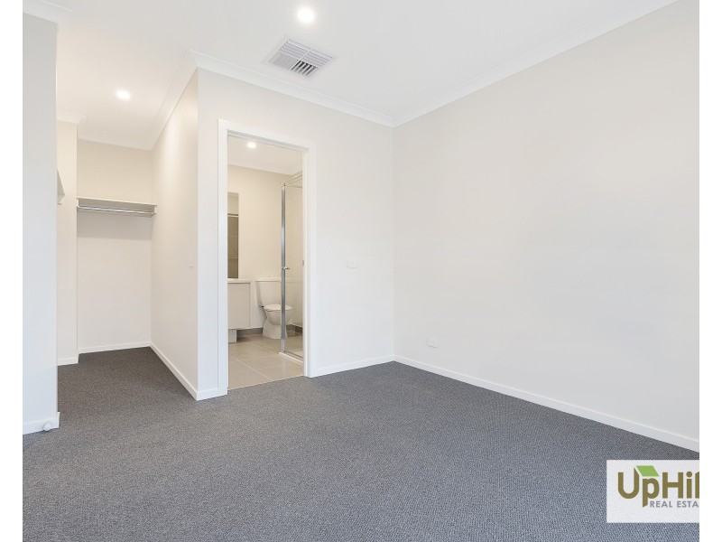 16 Taranto Street, Clyde VIC 3978