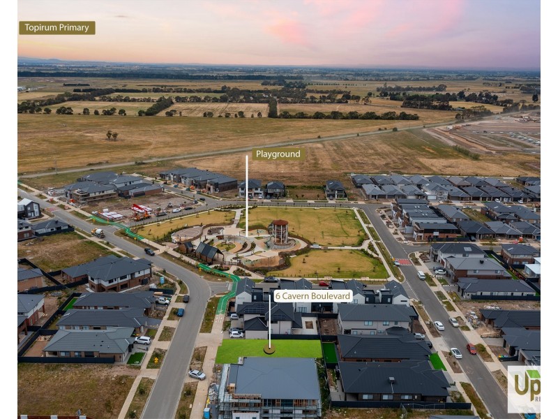 6 Cavern Boulevard, Clyde North VIC 3978