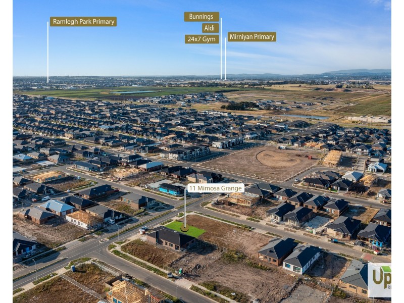 11 Mimosa Grange, Clyde VIC 3978