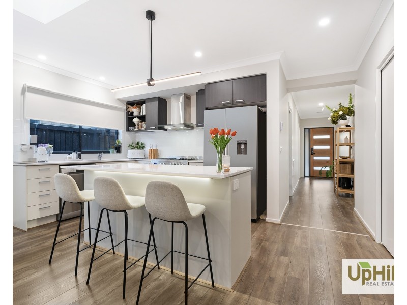 11 Fairweather Street, Clyde VIC 3978