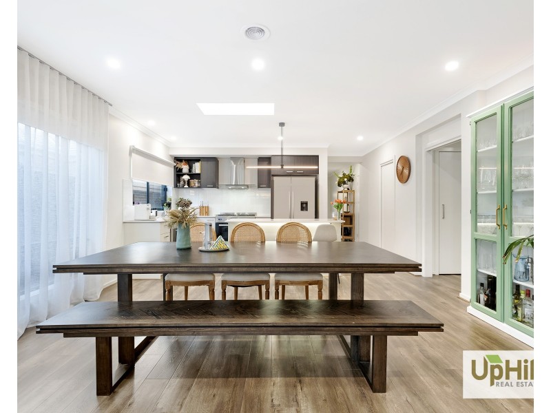 11 Fairweather Street, Clyde VIC 3978