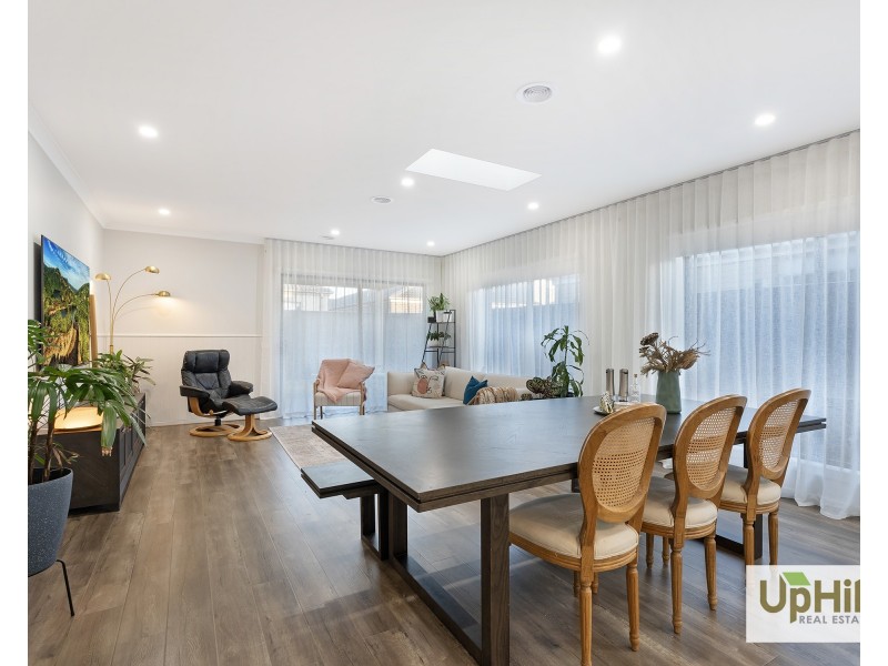 11 Fairweather Street, Clyde VIC 3978