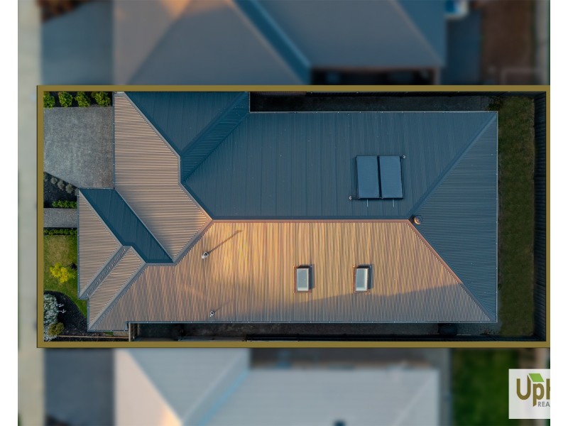 11 Fairweather Street, Clyde VIC 3978