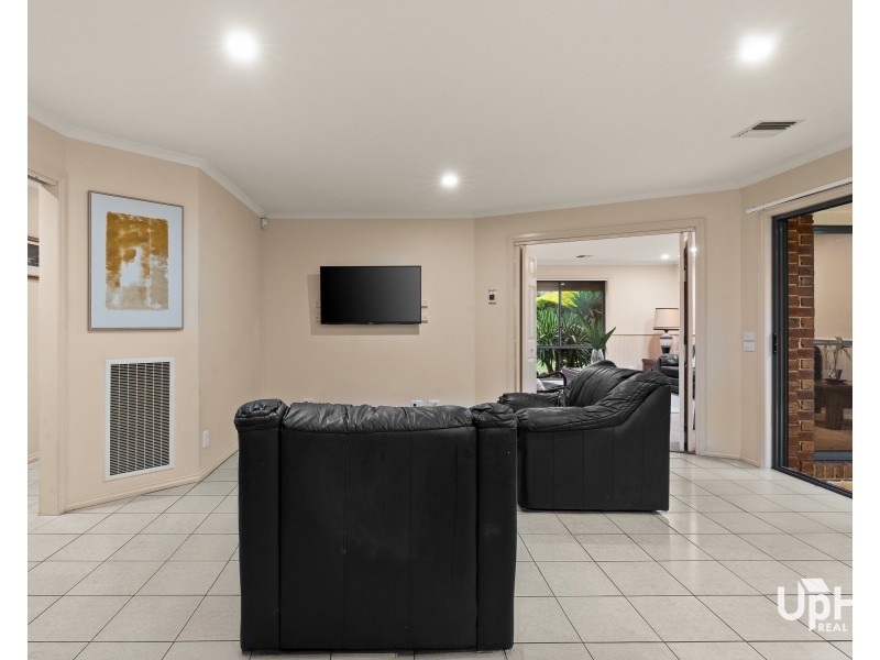 1 Apple Blossom Court, Narre Warren South VIC 3805